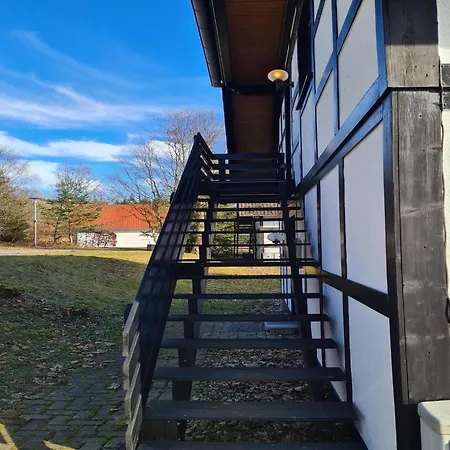 In Einem Fachwerkhaus, Cleaning Included