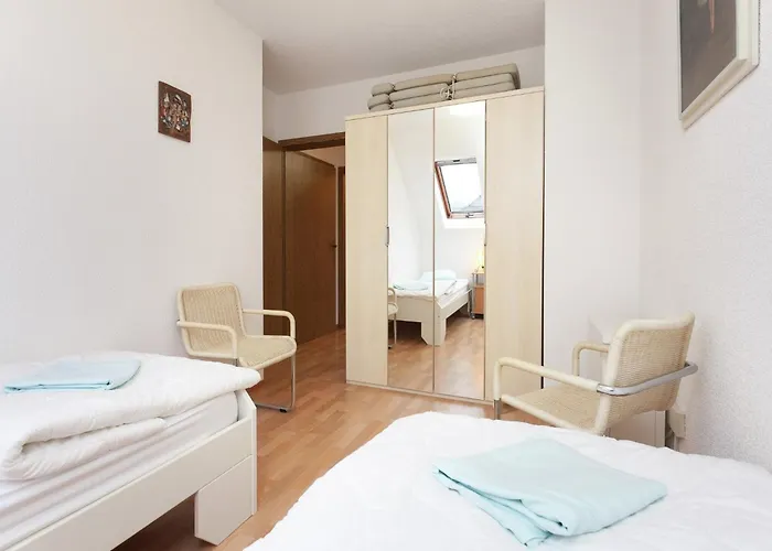 In Einem Fachwerkhaus, Cleaning Included Διαμέρισμα Frankenau