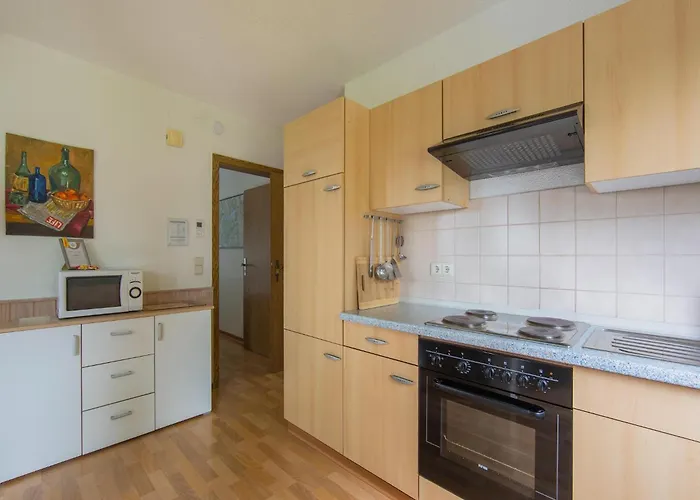 In Einem Fachwerkhaus, Cleaning Included